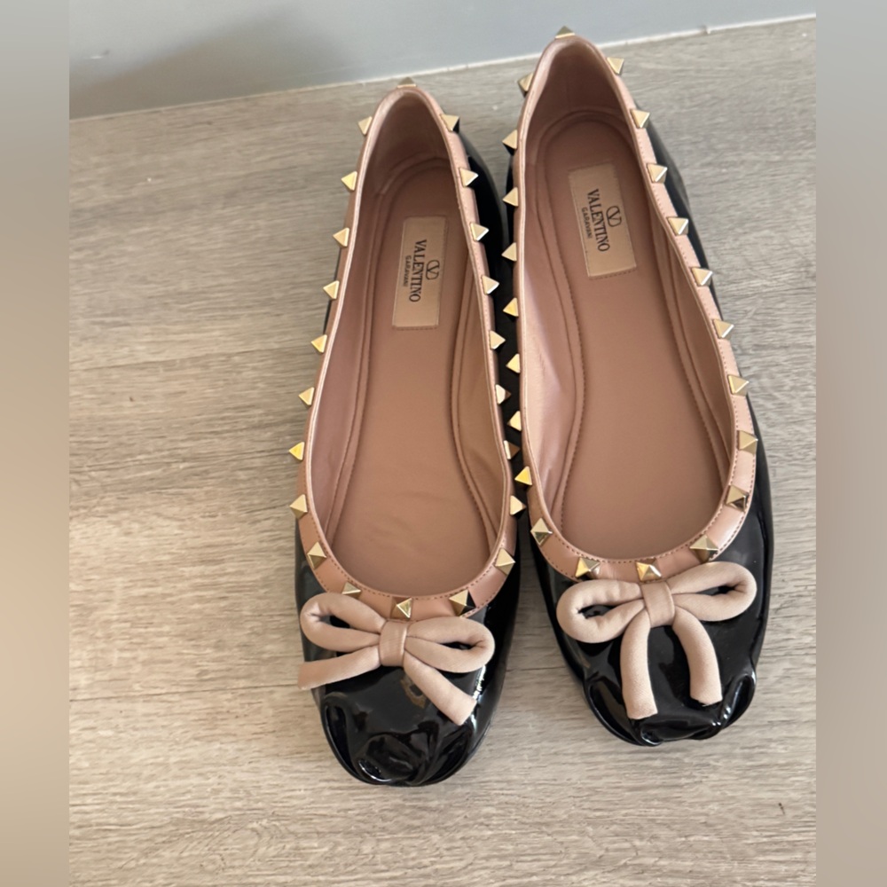 Valentino Rockstud Patent Leather Studded  Ballerina Flats - Picture 2 of 11